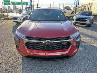 New 2026 Chevrolet Trax RS w/ Sunroof Package video 2