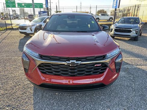 New 2026 Chevrolet Trax RS w/ Sunroof Package image 2