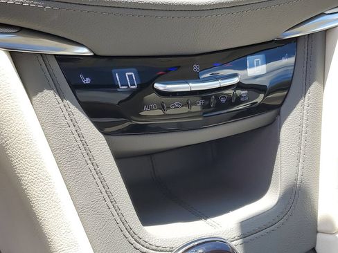 Used 2023 Cadillac XT5 Premium Luxury w/ LPO, Floor Liner Package AWD/4WD image 17