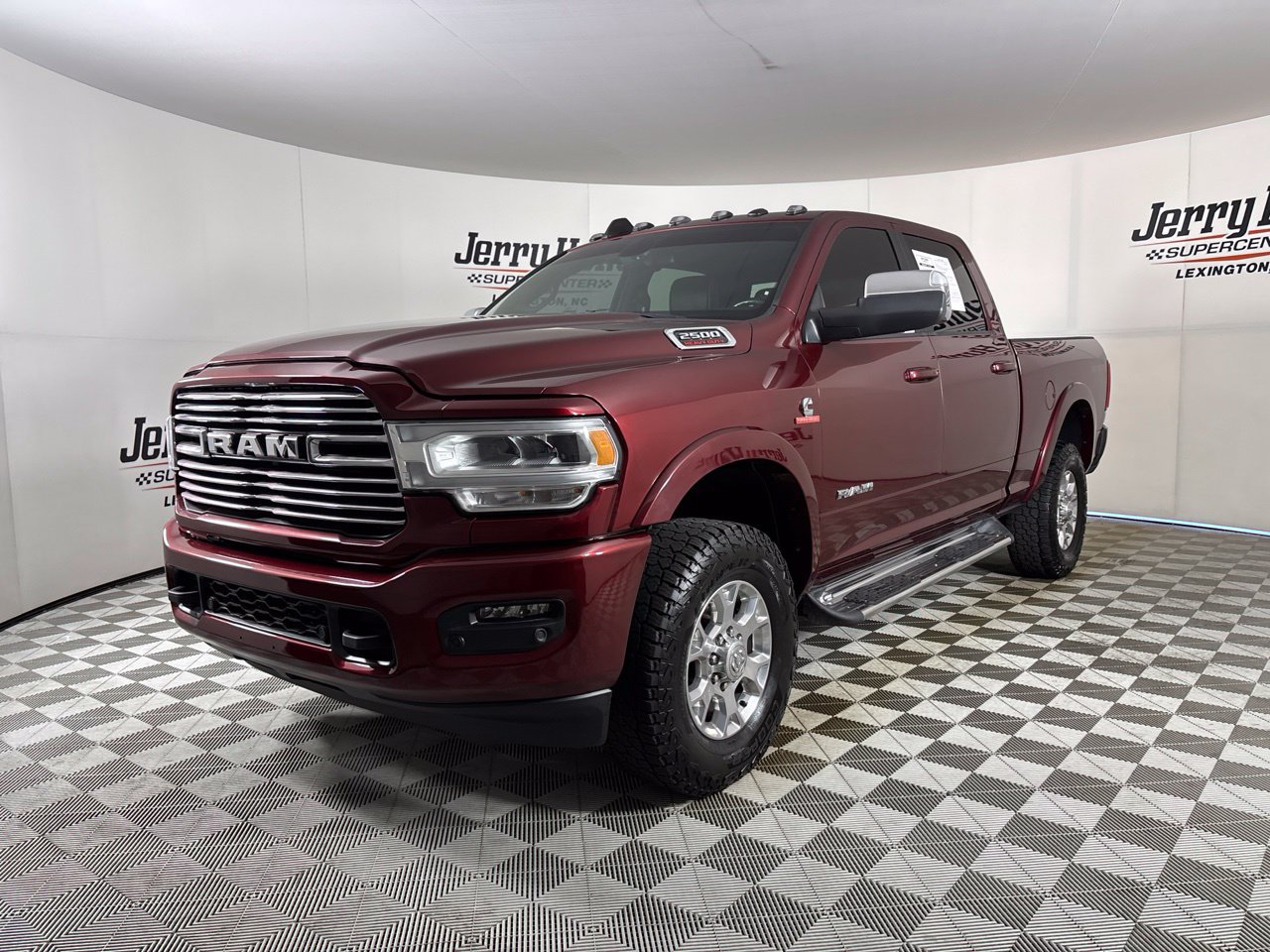 Used 2022 RAM 2500 Laramie AWD/4WD image 1