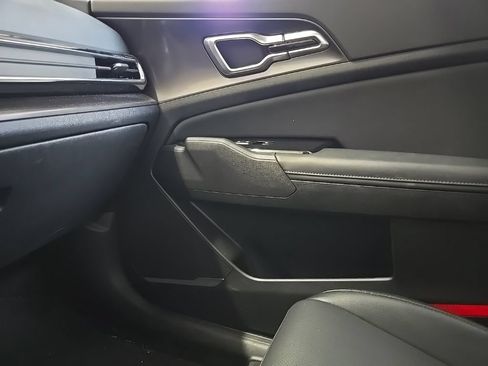 Certified 2023 Kia Sportage EX AWD/4WD image 29
