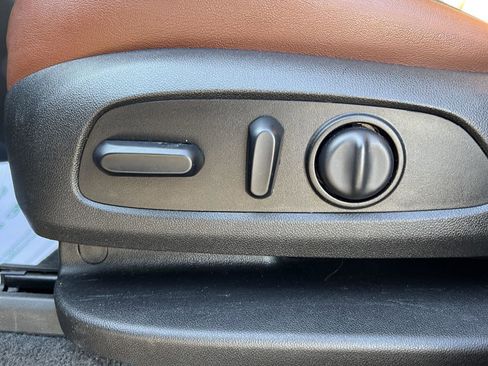 Used 2019 Chevrolet Traverse High Country image 21