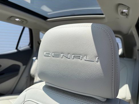 Used 2022 GMC Terrain Denali AWD/4WD image 29