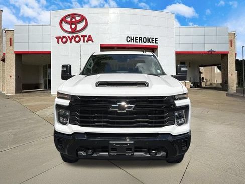Used 2026 Chevrolet Silverado 2500 Custom w/ Custom Value Package AWD/4WD image 2