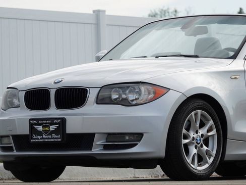 Used 2009 BMW 128i Convertible RWD image 46
