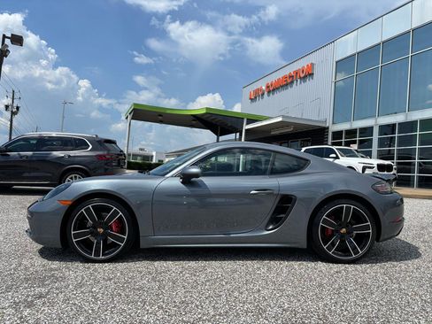 Used 2025 Porsche 718 Cayman S w/ Premium Package RWD image 3