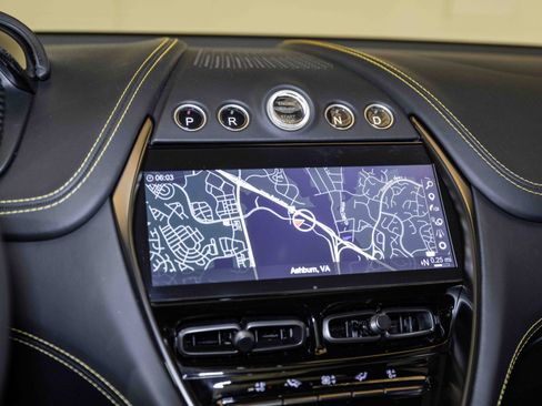 Used 2024 Aston Martin DBX 707 image 11
