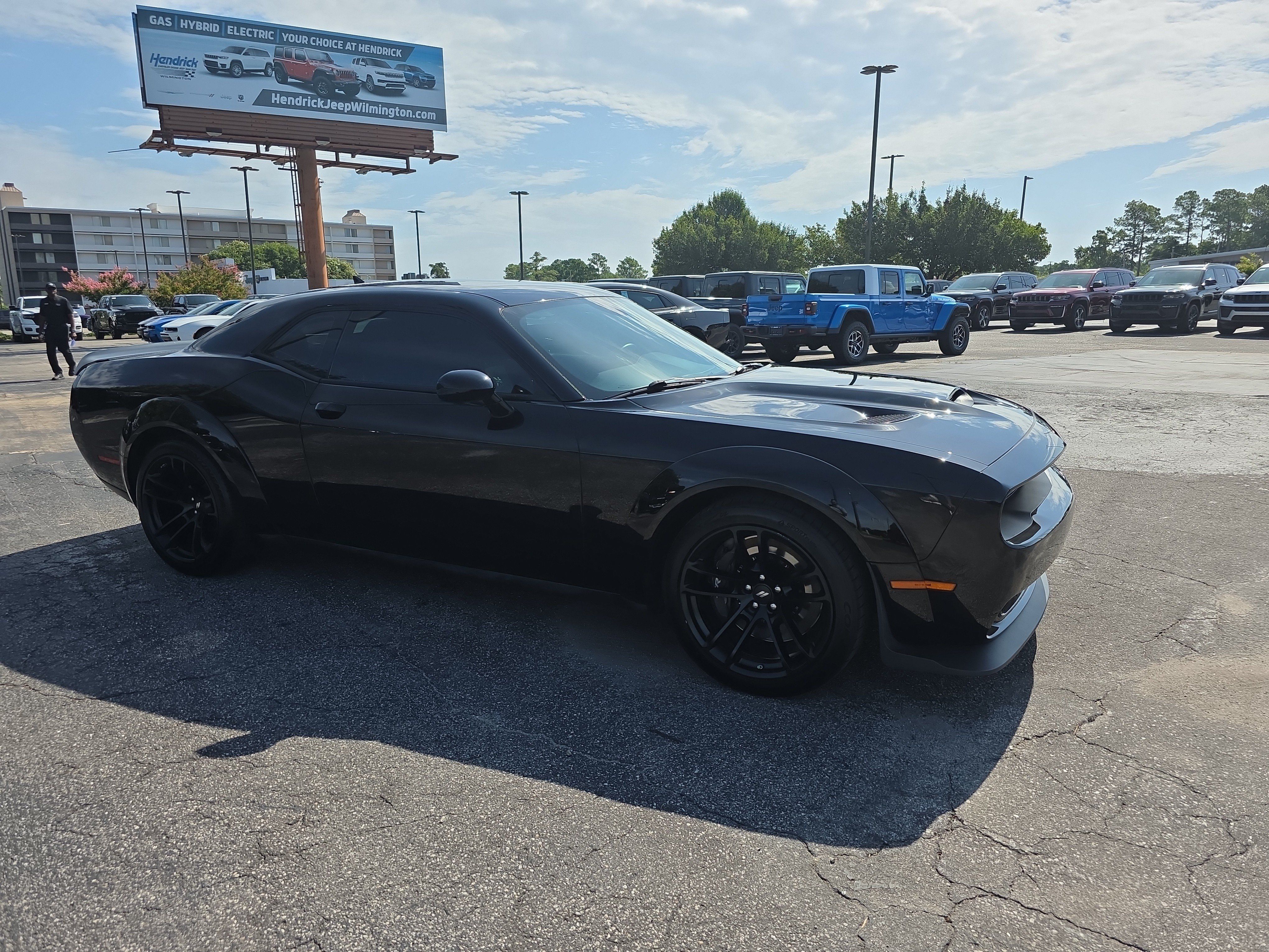 Used 2023 Dodge Challenger R/T Scat Pack RWD image 2