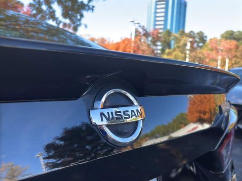 Certified 2022 Nissan Altima 2.5 SR w/ Midnight Edition Package image 10