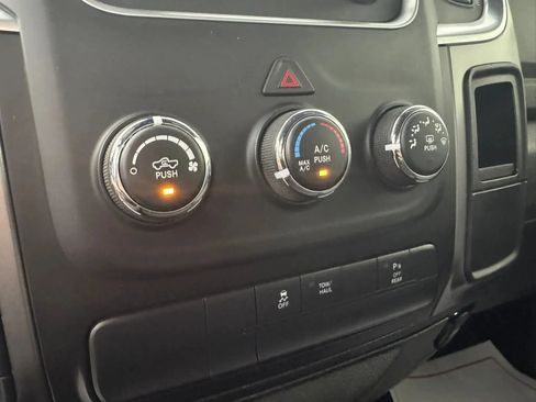 Used 2022 RAM 1500 Classic Warlock AWD/4WD image 19