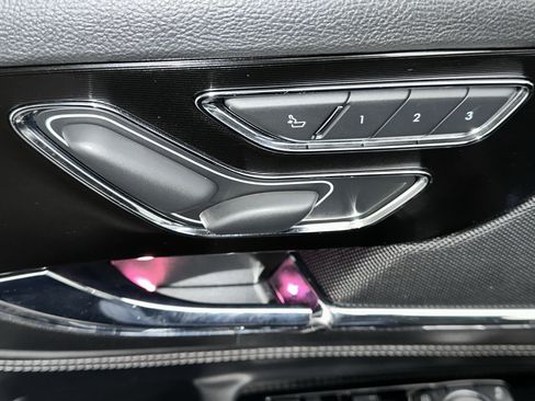 Used 2021 Lincoln Corsair Reserve w/ Equipment Group 201A image 22