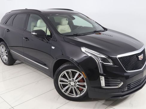 Used 2023 Cadillac XT5 Sportv w/ LPO, Floor Liner Package AWD/4WD image 19
