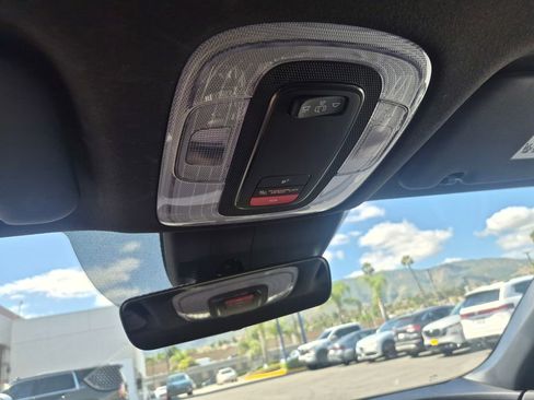 Used 2025 Hyundai Elantra SEL image 17