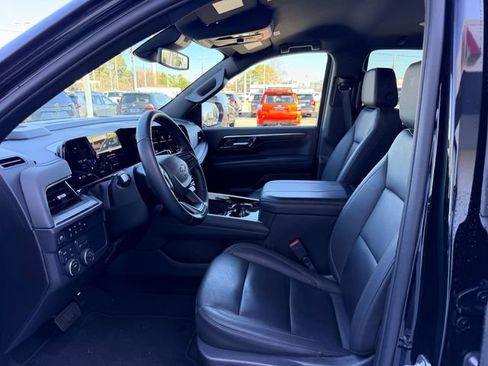 Used 2025 Chevrolet Tahoe Z71 image 11