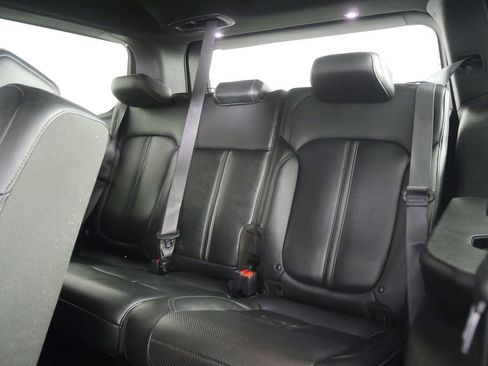 Used 2022 Jeep Wagoneer Series II w/ Premium Group I image 17