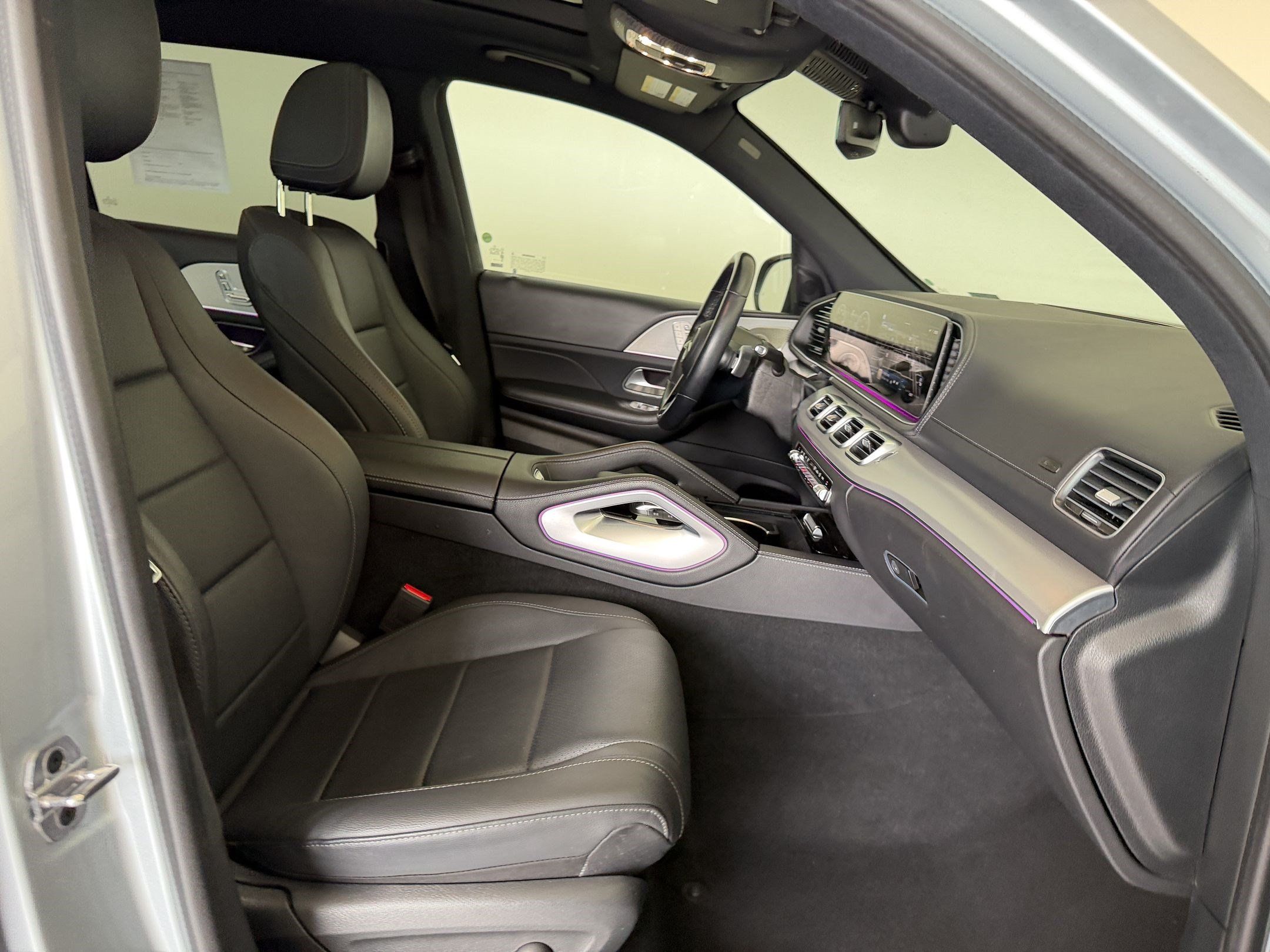 Used 2025 Mercedes-Benz GLS 450 4MATIC image 25