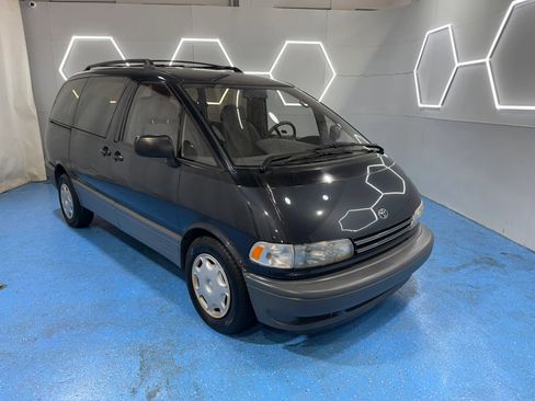 Used 1995 Toyota Previa DX image 54