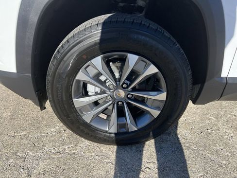 New 2026 Chevrolet Equinox LT image 33