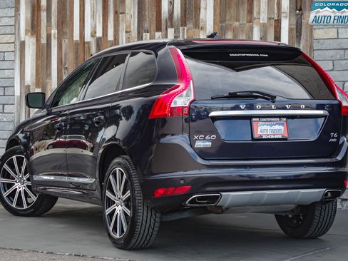 Used 2017 Volvo XC60 T6 Inscription w/ Climate Package image 4