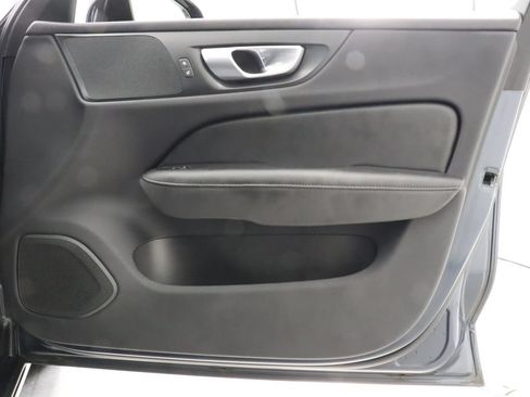 Used 2024 Volvo S60 B5 Core FWD image 36
