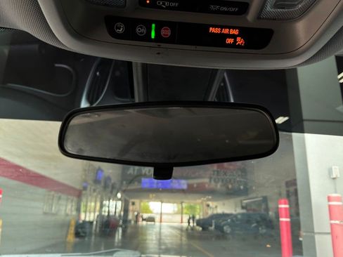 Used 2022 Chevrolet Malibu LS FWD image 17