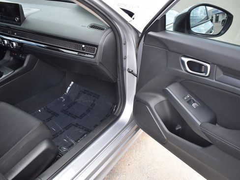 Used 2022 Honda Civic LX image 15