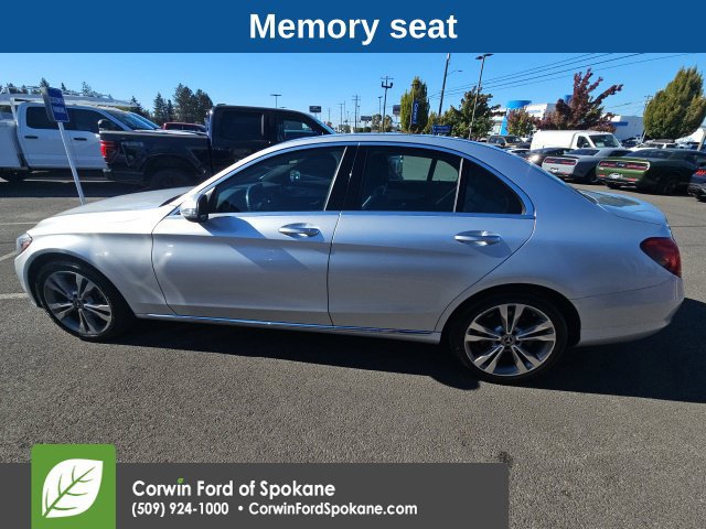 Used 2018 Mercedes-Benz C 300 4MATIC Sedan image 7