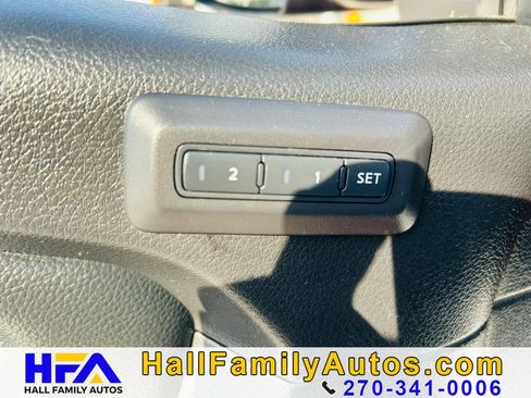 Used 2016 Nissan Titan XD AWD/4WD image 21