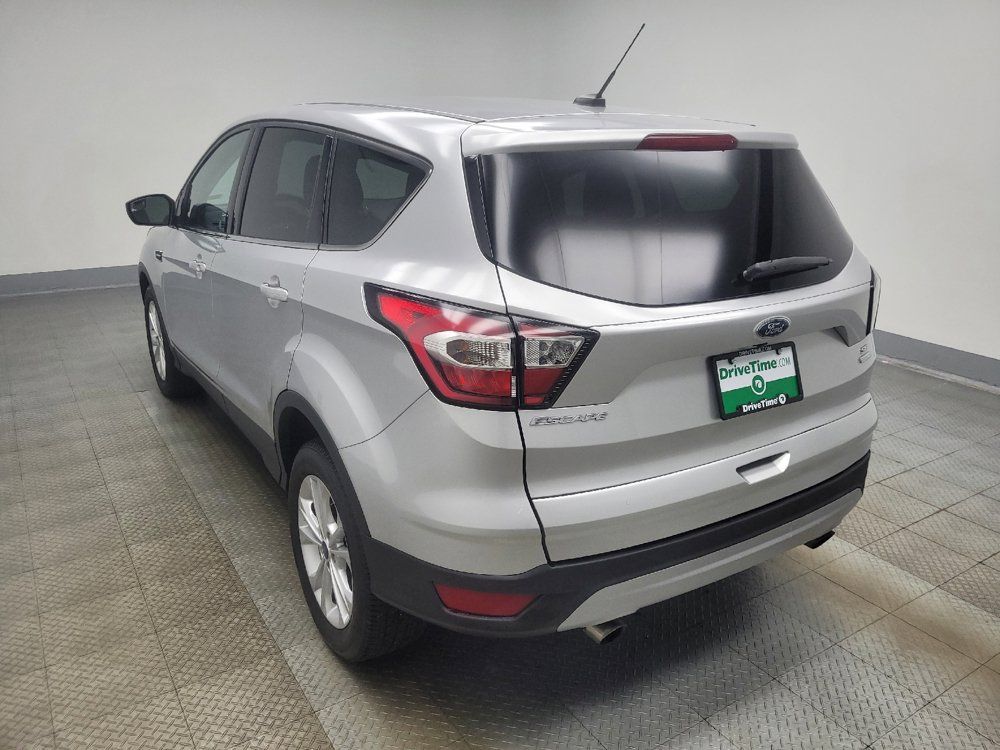 Used 2017 Ford Escape SE FWD image 5