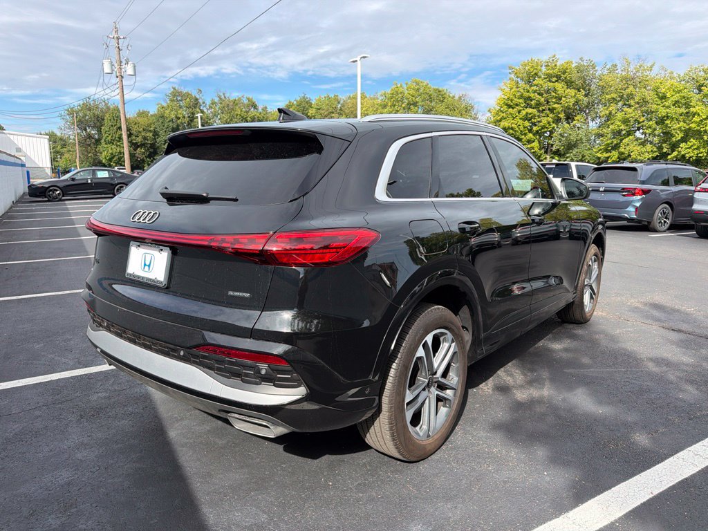 Used 2025 Audi Q5 Premium AWD/4WD image 5