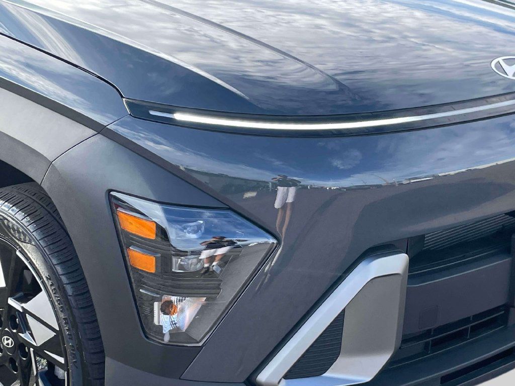 Used 2024 Hyundai Kona SEL AWD/4WD image 10