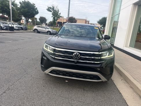 Certified 2021 Volkswagen Atlas SEL Premium AWD/4WD image 3