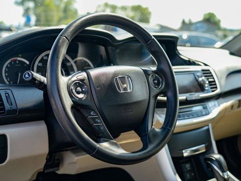 Used 2015 Honda Accord EX-L image 14