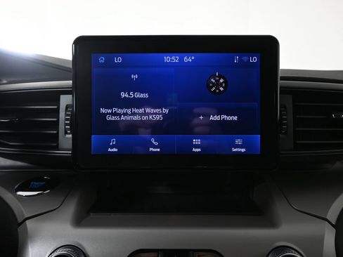 Used 2024 Ford Explorer XLT AWD/4WD image 27