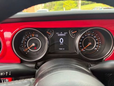 Used 2021 Jeep Gladiator Sport AWD/4WD image 11