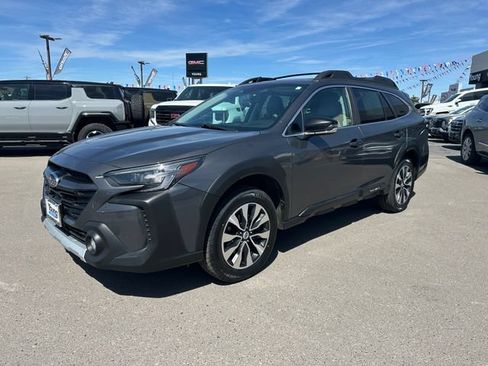 Used 2023 Subaru Outback Limited AWD/4WD image 8