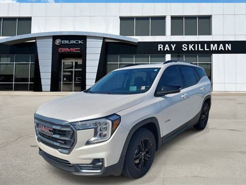 Used 2022 GMC Terrain AT4 w/ Infotainment Package II AWD/4WD image 2