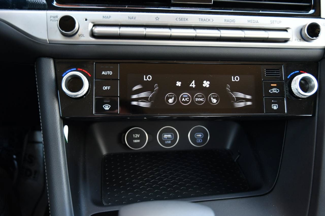 Used 2026 Genesis G70 2.5T RWD image 22