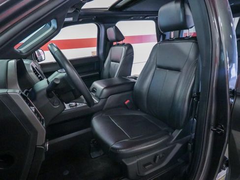 Used 2021 Ford Expedition XLT AWD/4WD image 11