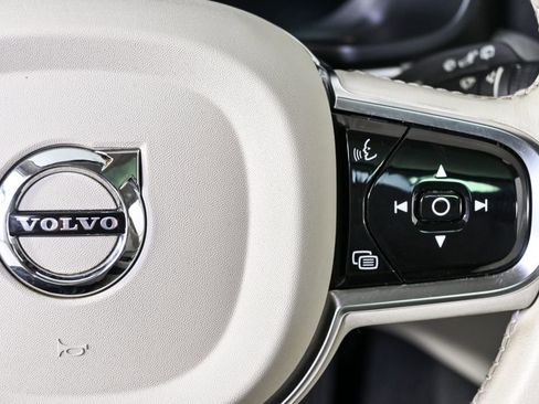 Certified 2025 Volvo V60 B5 Cross Country Plus image 11