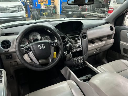 Used 2012 Honda Pilot Touring image 16