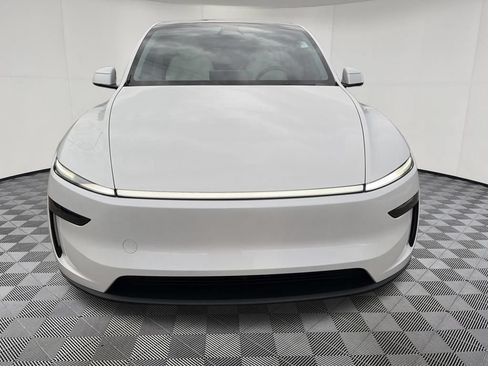Used 2026 Tesla Model Y Long Range AWD/4WD image 2