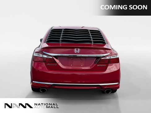 Used 2017 Honda Accord Sport image 4