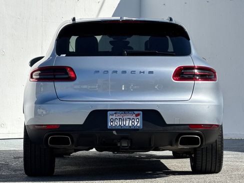 Used 2018 Porsche Macan AWD/4WD image 4