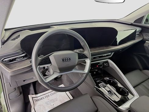 Used 2025 Audi Q5 Premium Plus w/ Premium Plus AWD/4WD image 9