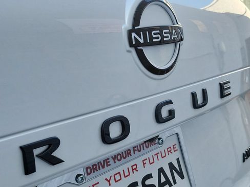 New 2026 Nissan Rogue Dark Armor AWD/4WD image 17