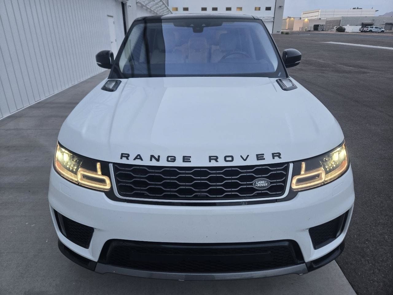 Used 2019 Land Rover Range Rover Sport HSE AWD/4WD image 9