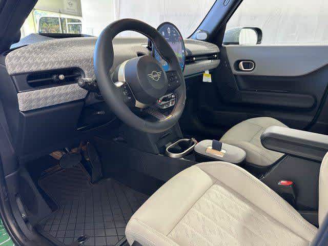Used 2026 MINI Cooper 4-Door Hardtop FWD image 10