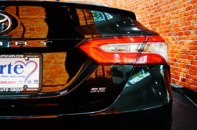 Used 2020 Toyota Camry SE FWD image 68