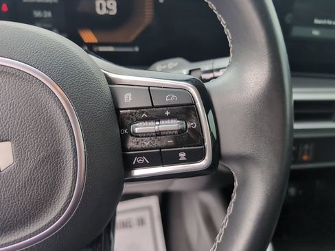 Used 2024 Kia Sorento EX image 20